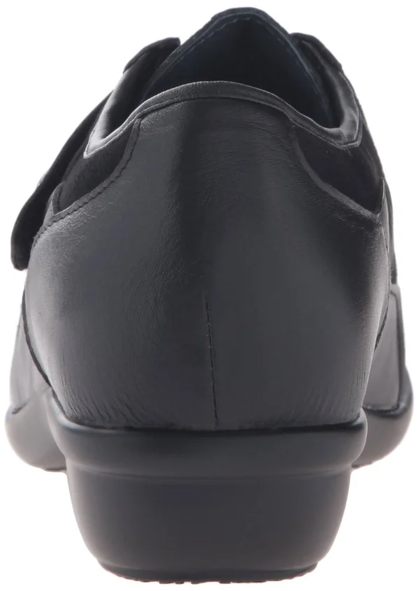 Propet Women's Diana Strap Black 10 M