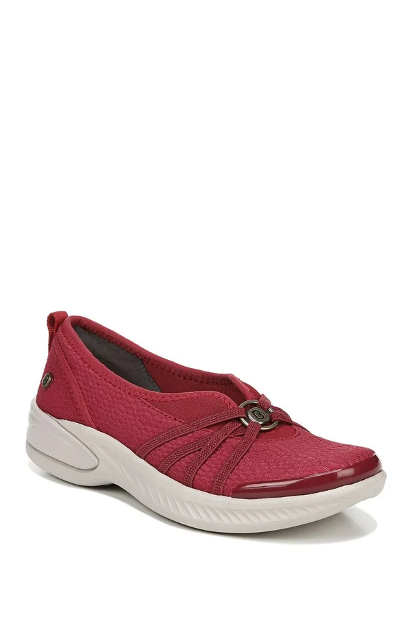 Bzees Women's Niche Slip On - Size: 7.5, Scarlet Mesh Fabric