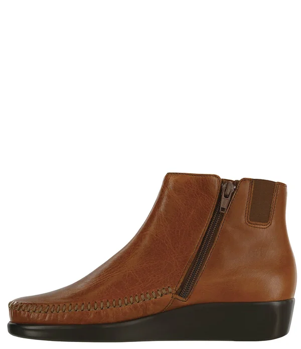SAS Women's Jade Chestnut 5 Wide