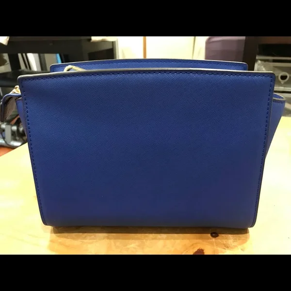 Michael Michael Kors Selma Medium Saffiano Messenger Electric Blue