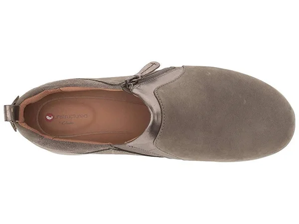 Clarks Un Adorn Zip 6.5 Women's Taupe