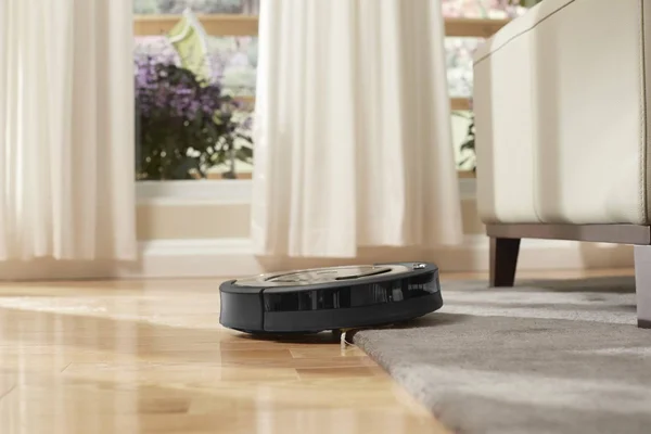 iRobot Roomba 880 Robot Vacuum