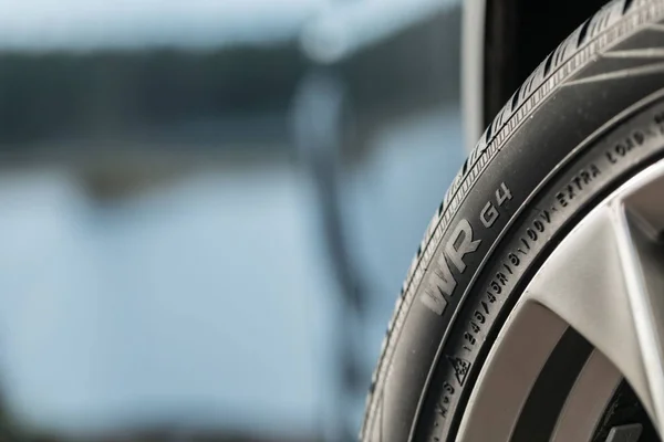 Nokian WR G4 : 235/40R18 95V XL