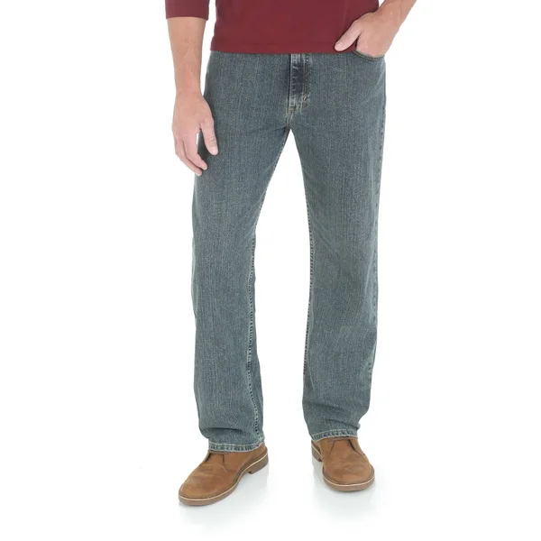 Men's Wrangler Relaxed-Fit Jeans, Size: 40X30, Blue