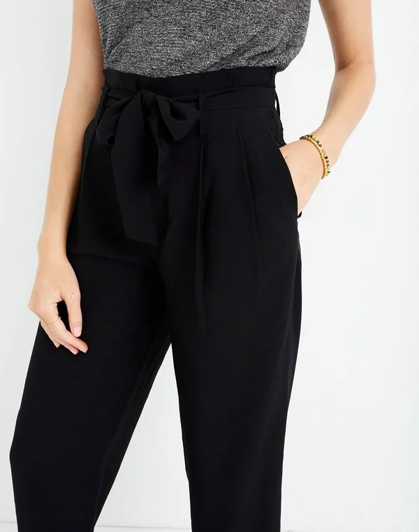Madewell Women's Drapey Paperbag Pants in True Black - Size 00