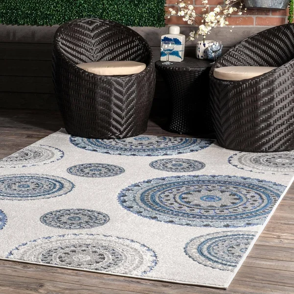 nuLOOM Andi Textured Beige 5 ft. 3 in. x 7 ft. 7 in. Indoor/Outdoor Area Rug