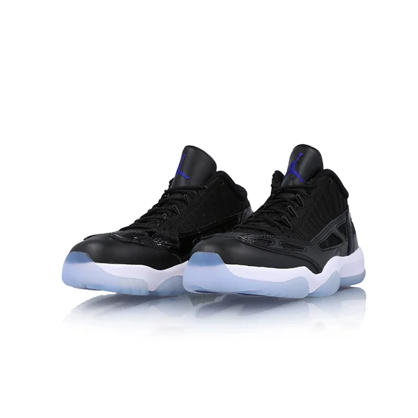 Jordan Men's Air Jordan 11 Retro Low IE Basketball Shoes - Black - Size 10.5