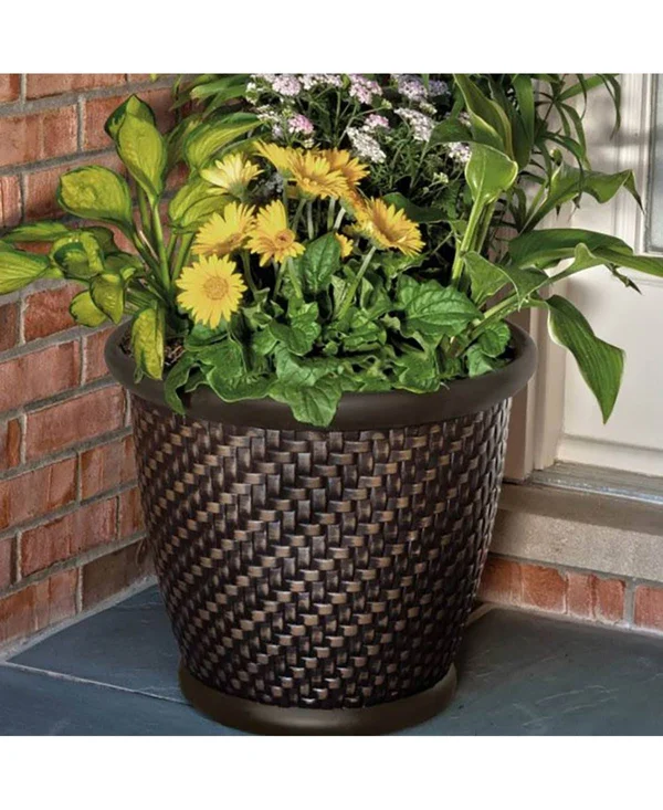 Suncast 18 x 16.5 inch Wicker Resin Dirt Pot Garden Planter, Dark Brown (2 Pack)