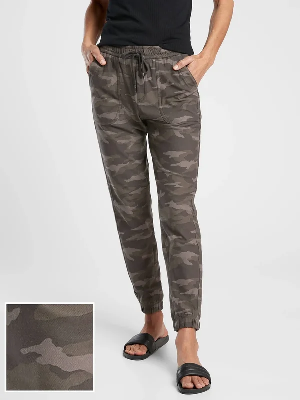 Athleta Women's Camo Farallon Jogger Black Olive Camo Tall Size 4