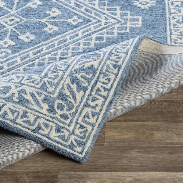 Bohemian BHS-0083107 Tufted Wool Denim Medallion Rug - 5& x 7&6x22