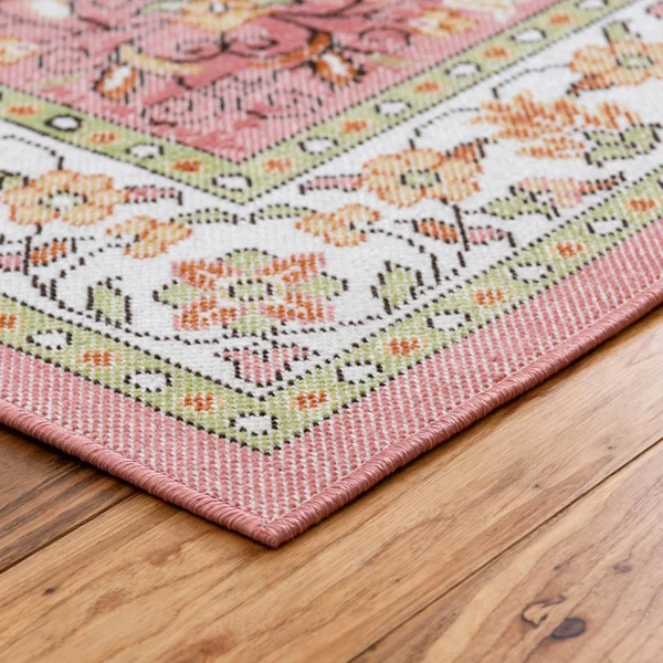 Lucerne 4x6 Rose Bohemian Area Rug