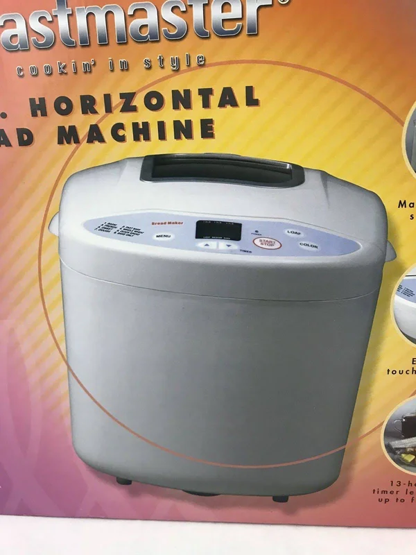 Toastmaster White 2 lb Horizontal Automatic Bread Machine Maker Model