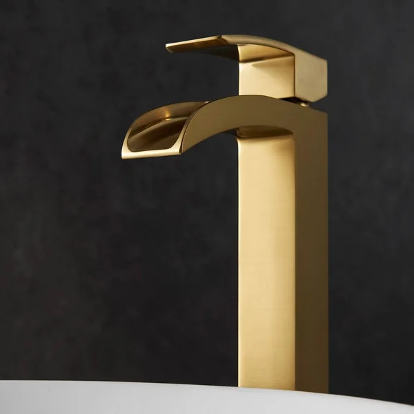 Vinnova Belair Single Lever Vessel Bathroom Faucet