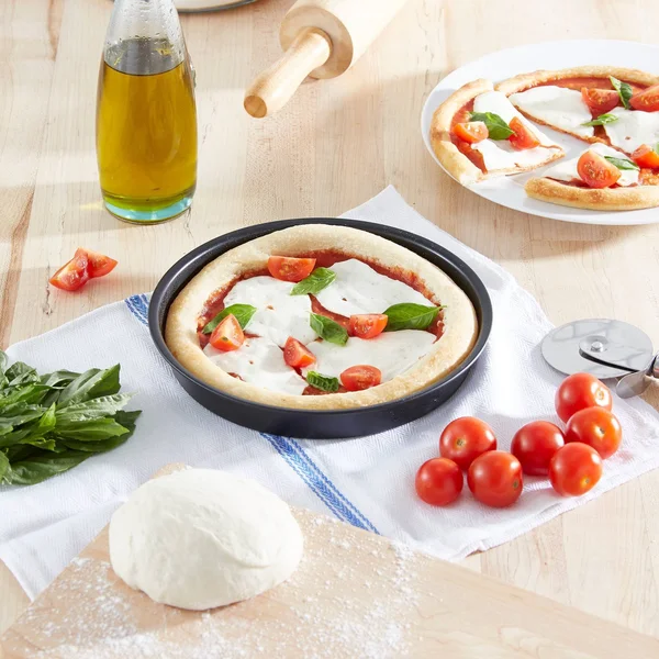 Dash 14x22 Family Size Rapid Skillet - Red