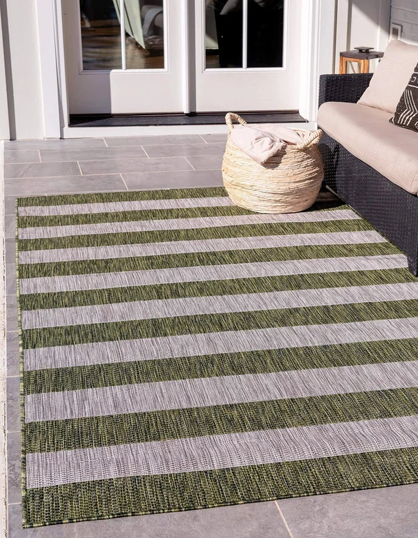 Unique Loom Distressed Stripe Outdoor Rug, Green, 7x10 ft