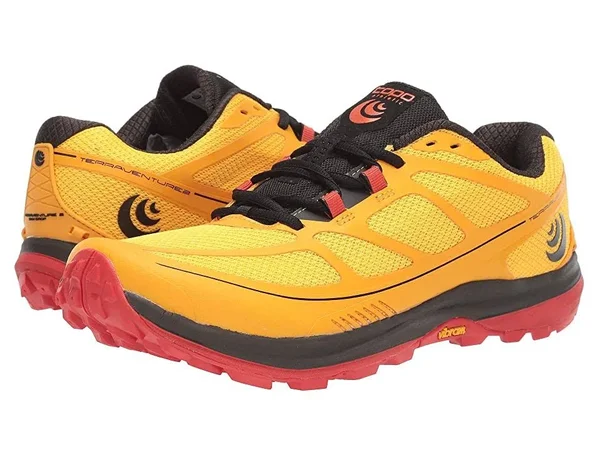 Topo Athletic Terraventure 2 (Yellow/Black) Men's Shoes