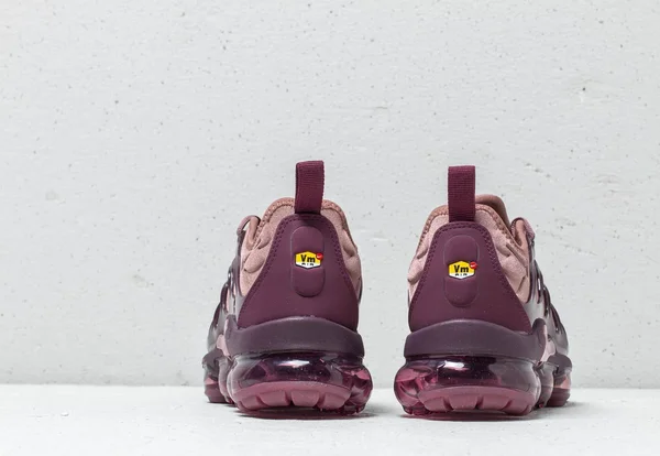 Nike Air VaporMax Plus Smokey Mauve Women's Shoes - Size: 9