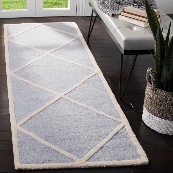 Safavieh Cambridge CAM136C Lavander, Ivory Rug 2&6x22 x 8& Runner