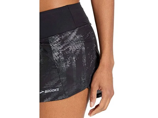 Brooks Women's Chaser 5x22 Short, Black Motion Print/Black, Small