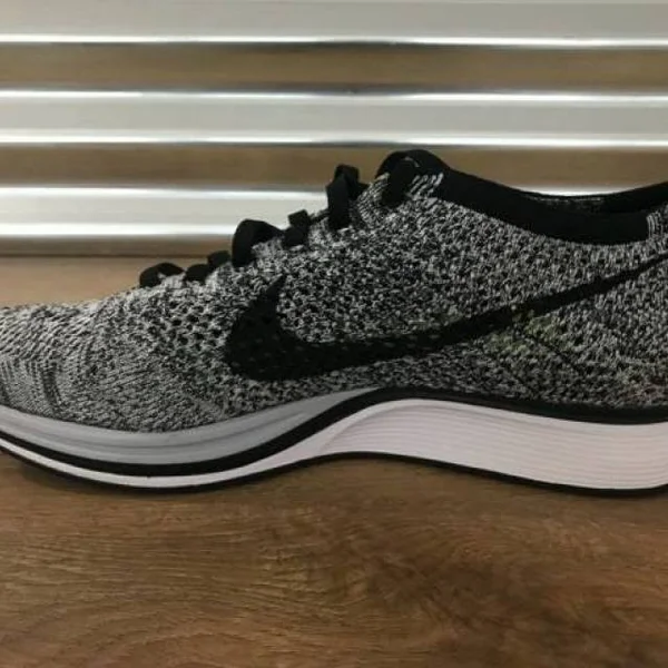 Nike Flyknit Racer - Size 10