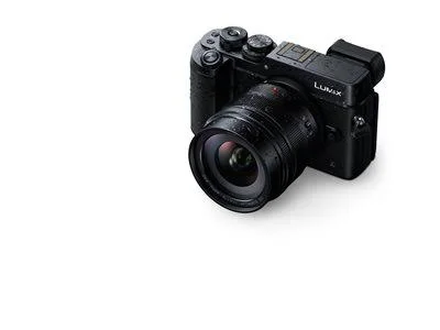 Panasonic Leica DG Summilux 12mm f/1.4 ASPH. Lens H-X012 (International Version) No
