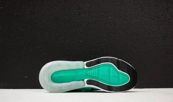 Nike Air Max 270 Flyknit Women's Shoe Size 8 (Clear Emerald)