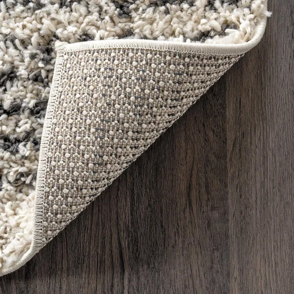 nuLOOM Scarlette Shattered Diamonds Area Rug - Off White - 6& Square, 100% Polypropylene