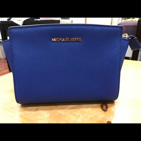 Michael Michael Kors Selma Medium Saffiano Messenger Electric Blue