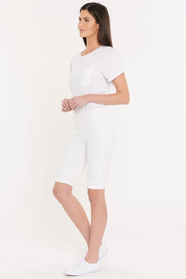 Women's Nydj Pull on Shorts, Size 6 - White