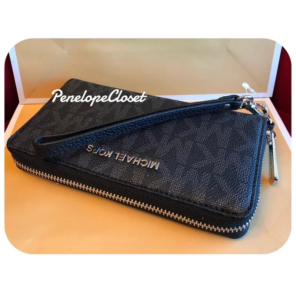 Michael Kors Jet Set Travel Large Flat Multifunction Phone Case Wallet Black Nwt
