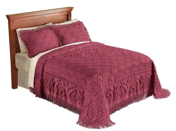 Collections Etc Elegant Victoria Plush Chenille Bedspread with Fringe Border and Ring Design Burgundy Full
