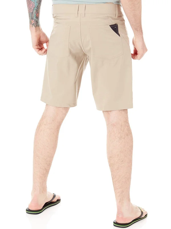 Oakley Men's Base Line Hybrid 21 Shorts - Khaki, 34/00