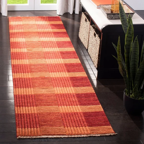 Safavieh Tibetan Rug Collection TIB332D - Charcoal - 8& x 10&