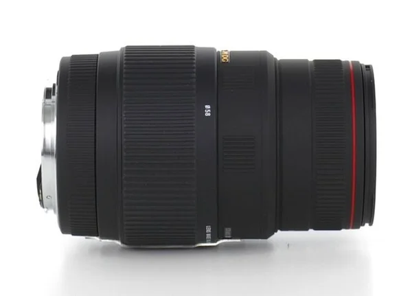 Sigma Telephoto Zoom Lens for Canon EF - 70mm-300mm - F/4.0-5.6