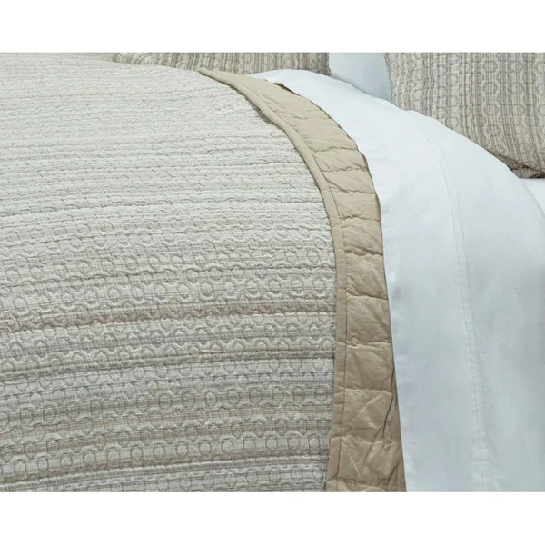 Rizzy Home QLTBT4011IVBE1692 Quilt - Ivory, King