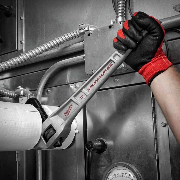 Milwaukee 48-22-7185 18 in. Aluminum Offset Pipe Wrench