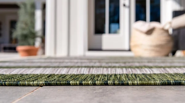 Unique Loom Distressed Stripe Outdoor Rug, Green, 7x10 ft