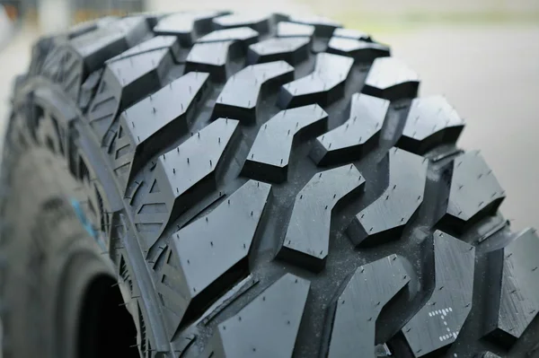 Leao Lion Sport MT LT 285/75R16 126/123Q Load E 10 Ply M/T Mud Tire