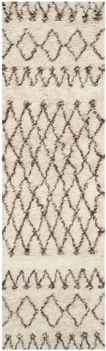 Safavieh Casablanca Ivory & Natural 2&-3x22 x 14& Rug