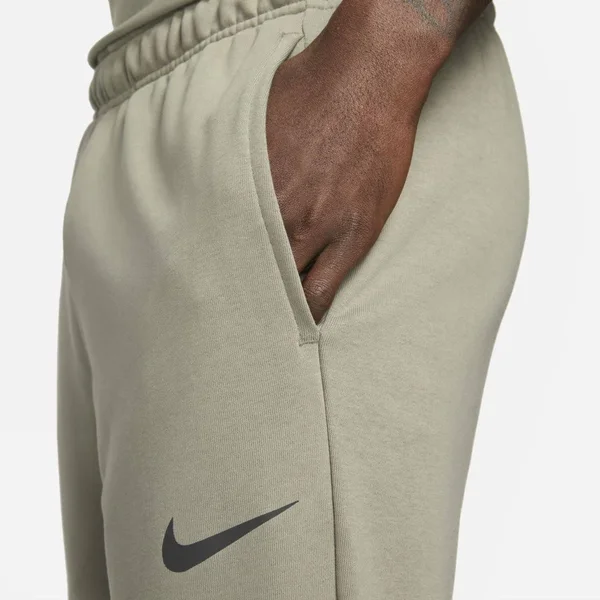 Nike Dri-Fit Men's Tapered Training Pants