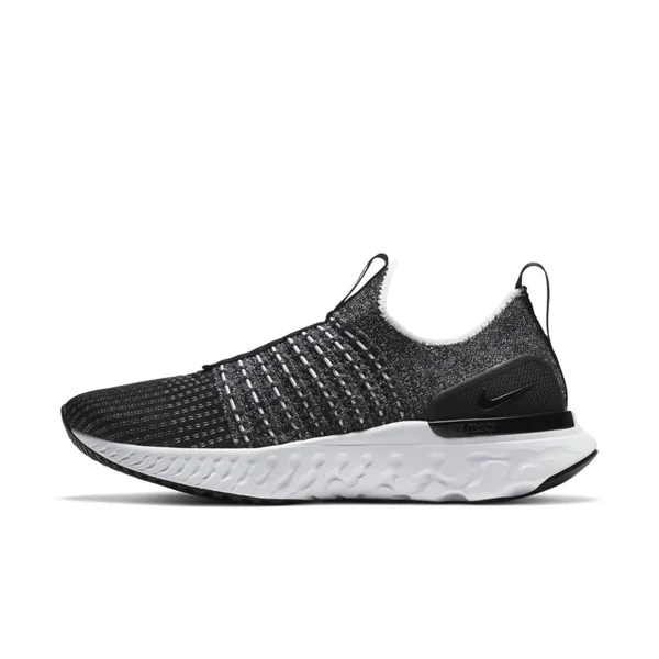 Nike Women's React Phantom Run Flyknit 2 Running Shoes - Black