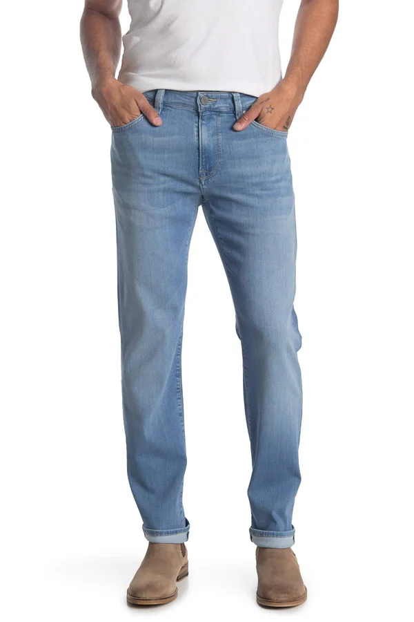 34 Heritage Courage Straight Leg Jeans, Size 32 x 30 in Light Shaded Ultra at Nordstrom