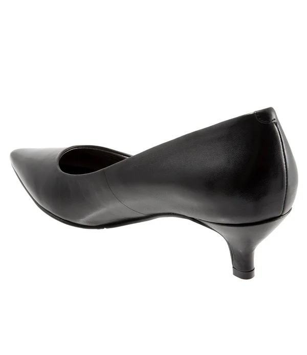 Women's Trotters Paulina Pump, Size: 7.5, Black