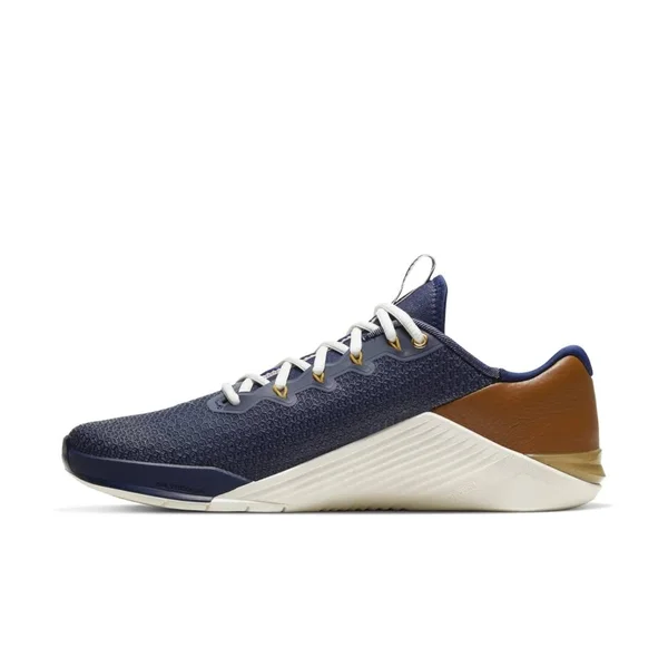 Nike Men's Metcon 5 Amp Cross Training Shoe, Blue/Red Nike Cross Training Shoes from Road Runner Sports.