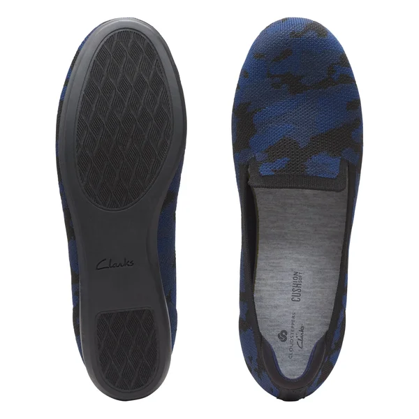 Women's Clarks Carly Dream Navy Camo Navy Camo, 7.5, M