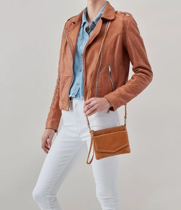 Hobo Stroll Convertible Leather Crossbody Wristlet - Whisper Blue