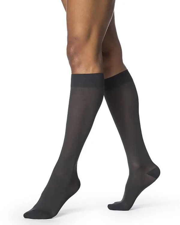 Sigvaris Medium Sheer Knee High