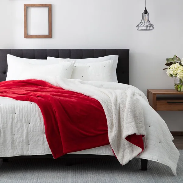 Brookside Red 90-in x 108-in Fleece Blanket, BS1890RE28SHBL