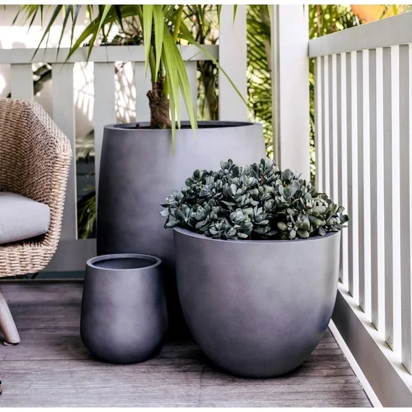 DreamPatio Long Beach 1-Piece Fiberstone Planter - 12x12x10 - Silver