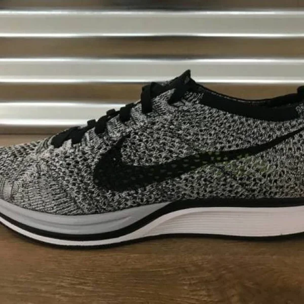 Nike Flyknit Racer - Size 10